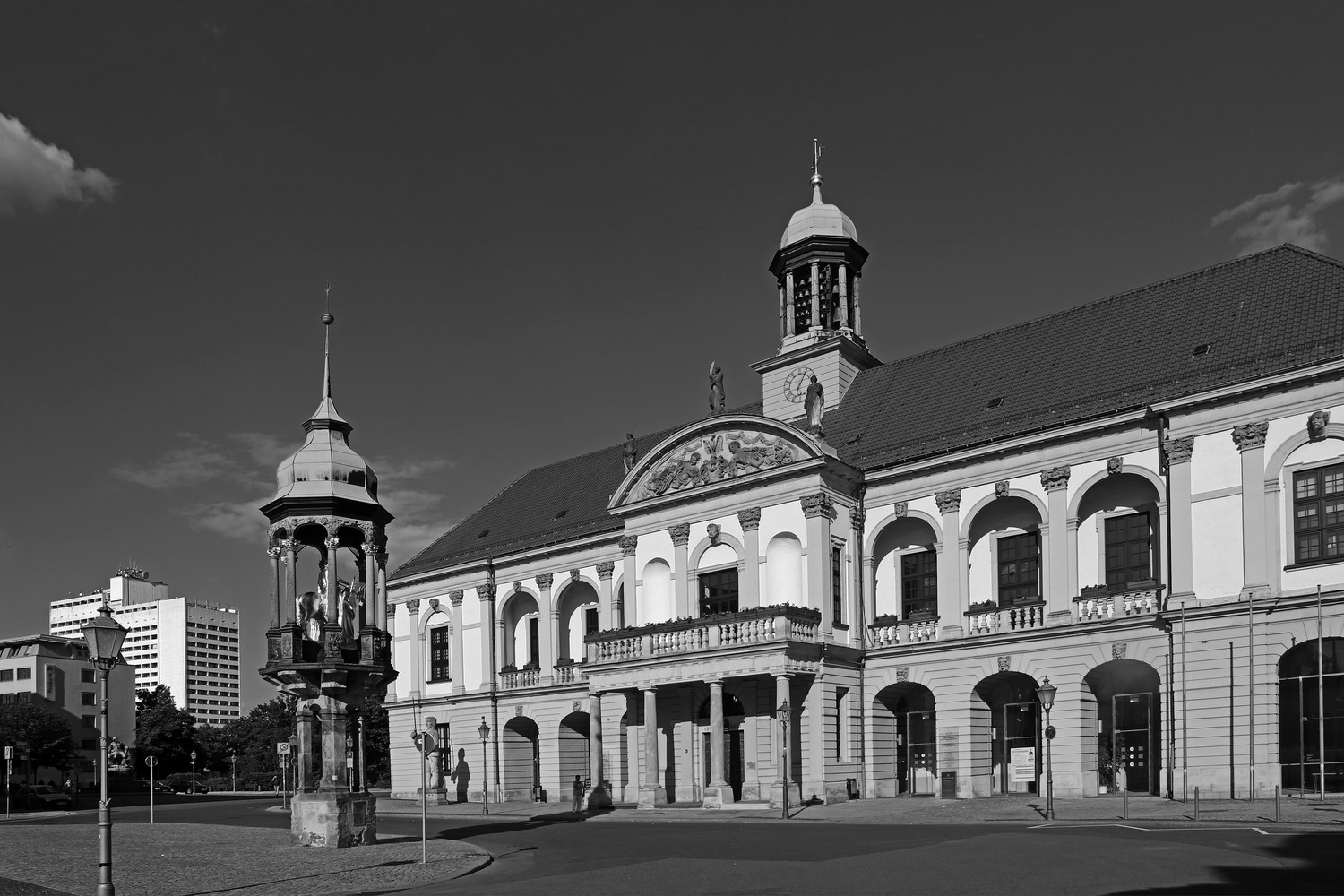Rathaus Magdeburg mit Goldenem Reiter